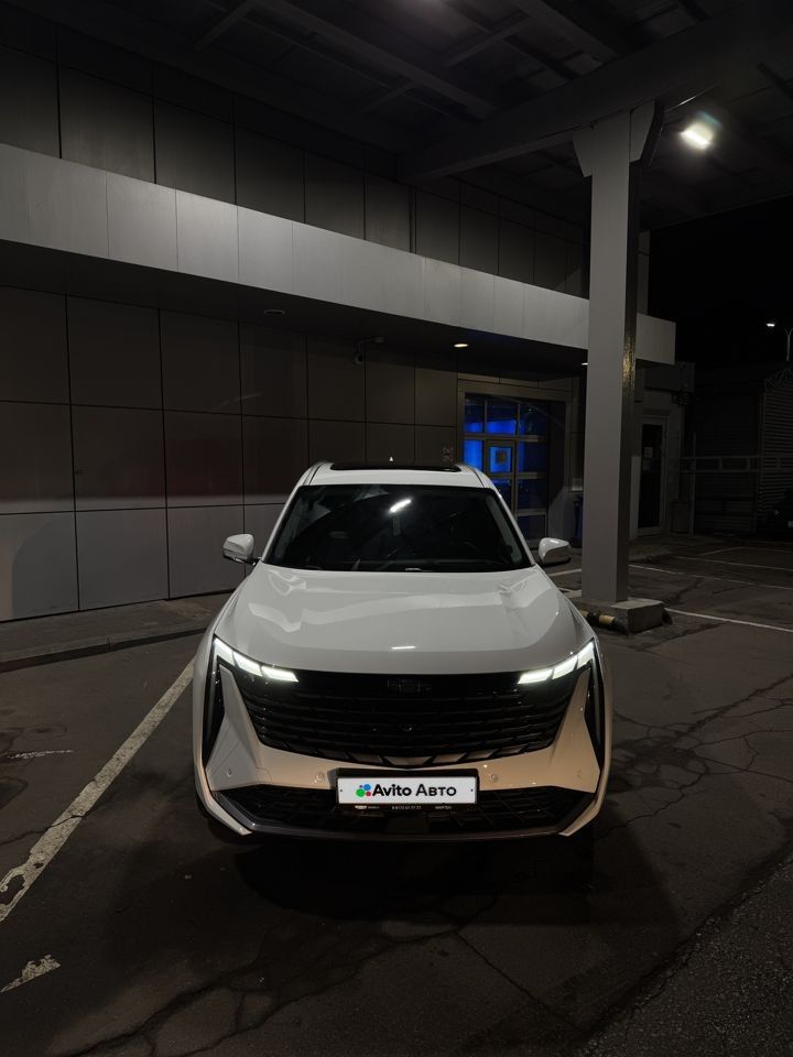 Geely Atlas: фото владельца