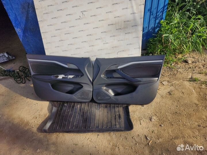 Передние обшивки LADA vesta