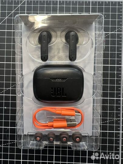 JBL tune 230NC