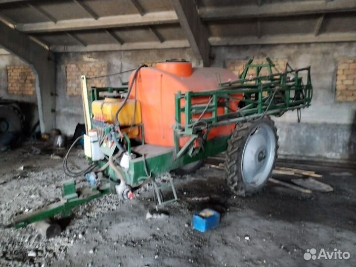 Опрыскиватель прицепной