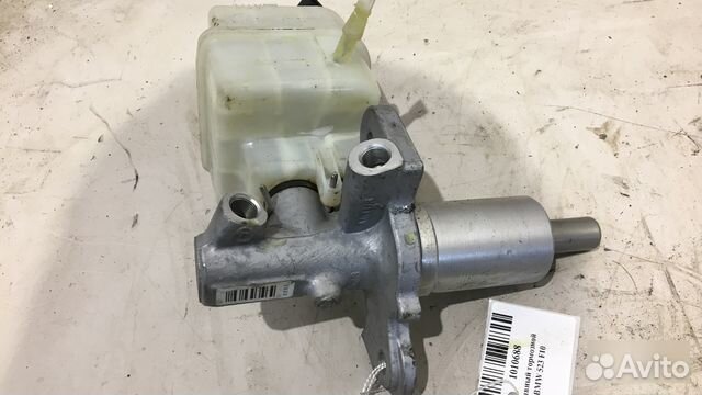 Главный тормозной Bmw 523 F10