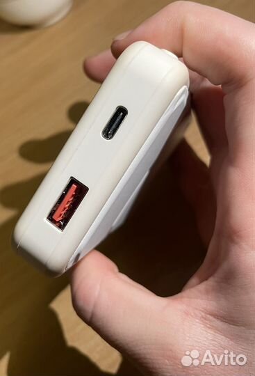 Магнитный беспроводной аккумулятор 10000 mAh бу