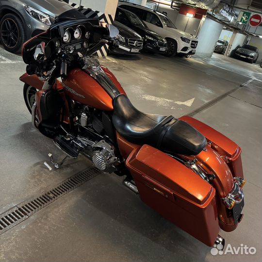 HD Street Glide (Sedona Orange)