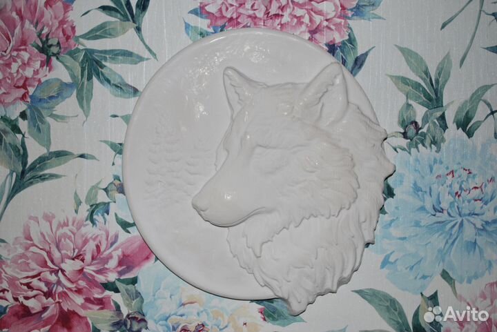 Панно барельеф Волк на стену из гипса