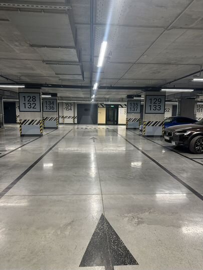 Машиноместо, 15 м²