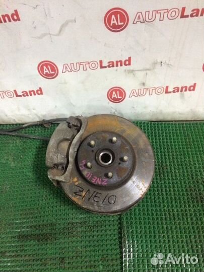 Ступица передняя левая Toyota Wish ZNE10