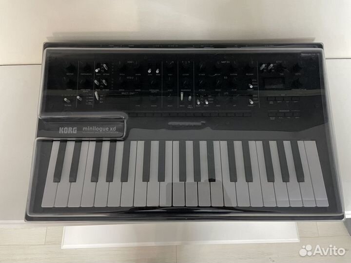 Синтезатор Korg Minilogue XD