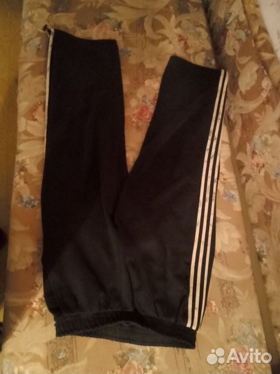 Спортивные штаны широкие