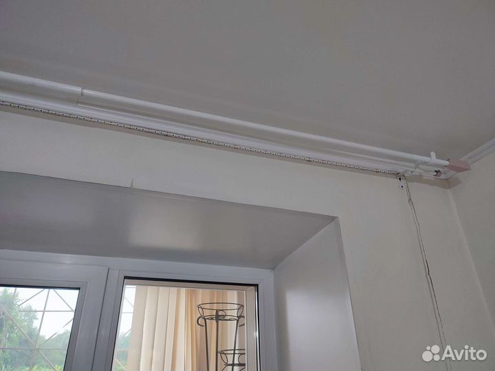 Карнизы для штор настенный