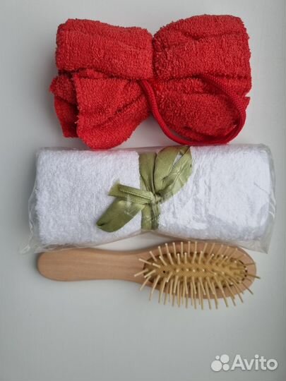 Набор: мочалка, полотенце и расчёска