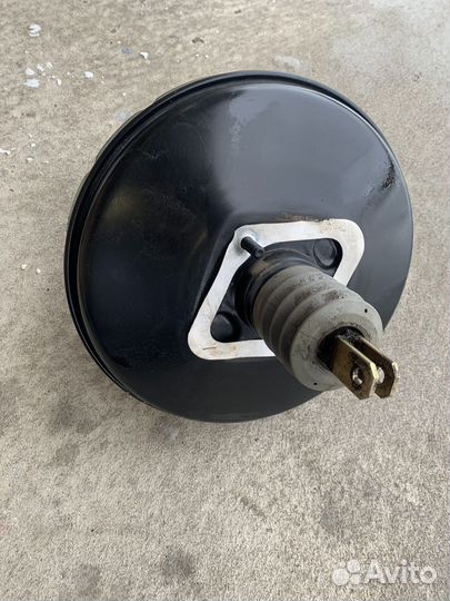 Вакуумный усилитель тормозов Mercedes W124