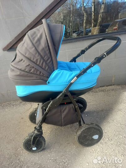 Коляска Zippy Tutis (3 в 1)