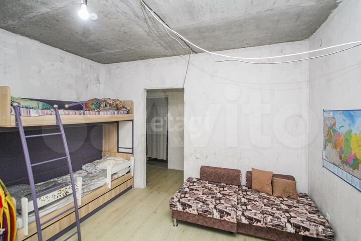 2-к. квартира, 58 м², 8/17 эт.