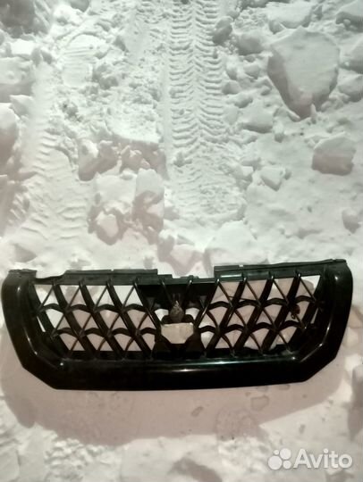 Продам фару Мitsubishi Montero sport