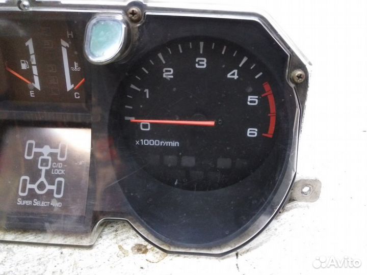 Панель приборов Митсубиси