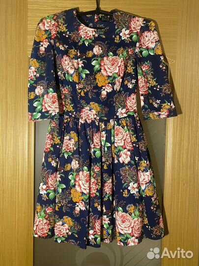 Платье женское 40