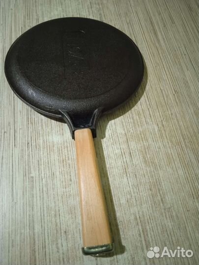 Чугунная сковорода для блинов