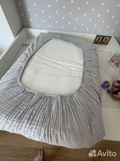 Пеленальный матрасик и пелёнка на него