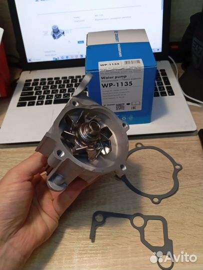 Помпа водяная Mazda 323, 626