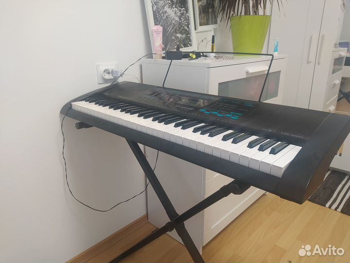 Синтезатор casio