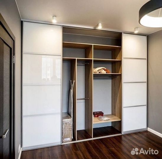 Угловой шкаф