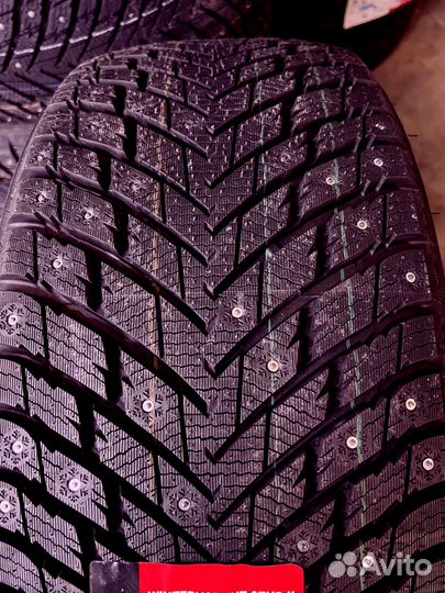 iLink Wintervorhut Stud II 275/40 R22 и 315/35 R22 114T