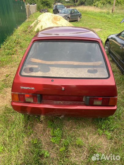 Заз таврия 1102