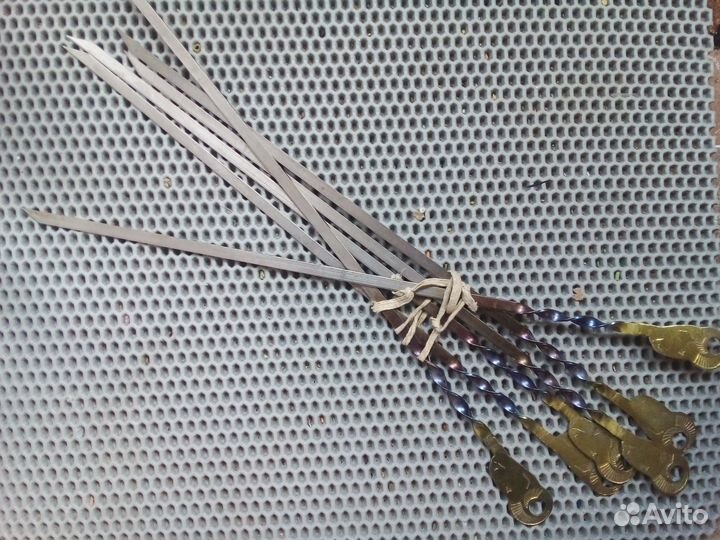 Набор для шашлыка. Тарелки нерж. шампуры. Кружки