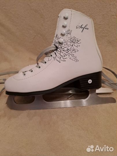 Коньки фигурные