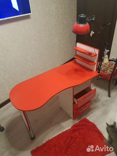 Педикюрный стол