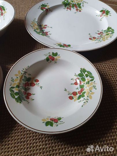 Набор столовой посуды тарелки СССР зик