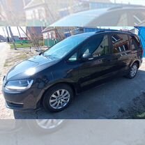 Volkswagen Sharan 2.0 MT, 2011, 285 000 км, с пробегом, цена 1 450 000 руб.