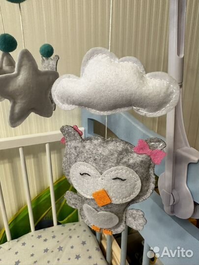 Детский мобиль в кроватку из фетра