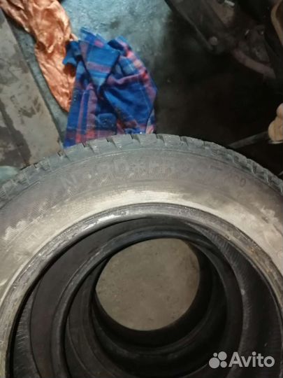 Gislaved Nord Frost 200 185/65 R15