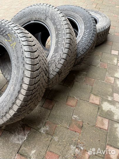Nokian Tyres Hakkapeliitta LT3 265/70 R17