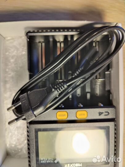 Зарядное устройство miboxer c4 для аккумуляторов