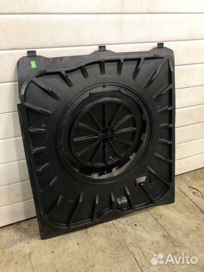 Пол багажника Mercedes-Benz E-Class W124 M111.940