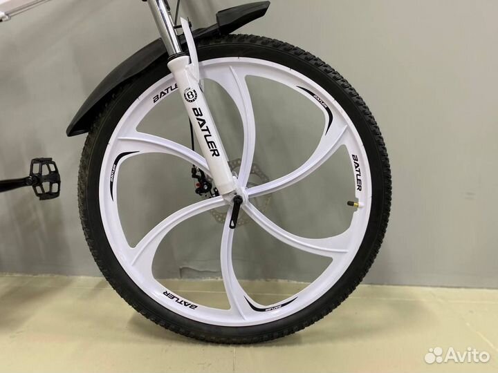 Велосипед белый batler L-222 2617”