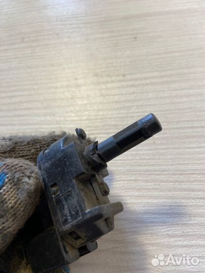 Датчик педали сцепления Ford Focus 3