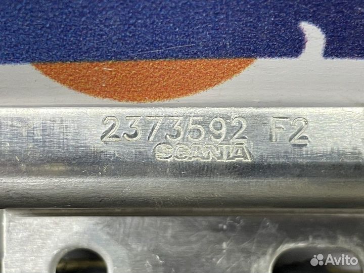 2373592 Кронштейн рамки люка Scania 6-series