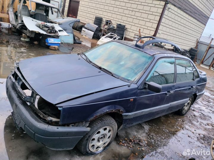 В разборе Фольксваген Пассат Б 3