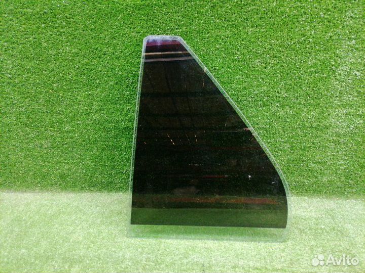 Стекло двери (форточка) заднее левое Kia Carens