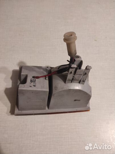 Поворотник на Mitsubishi Паджеро