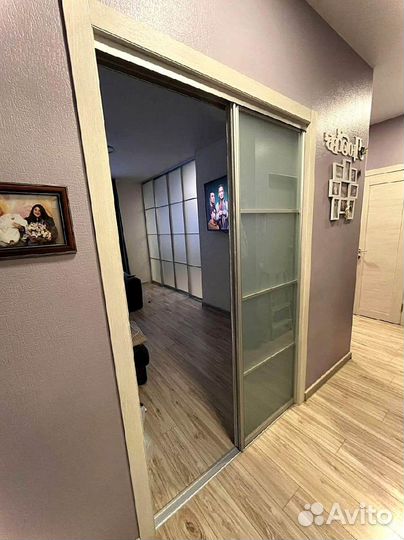 Стеклянная перегородка