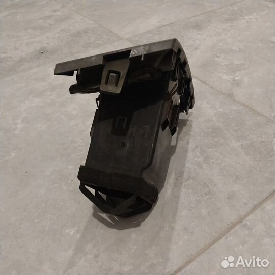 Воздуховод в торпедо Infiniti fx35 fx45