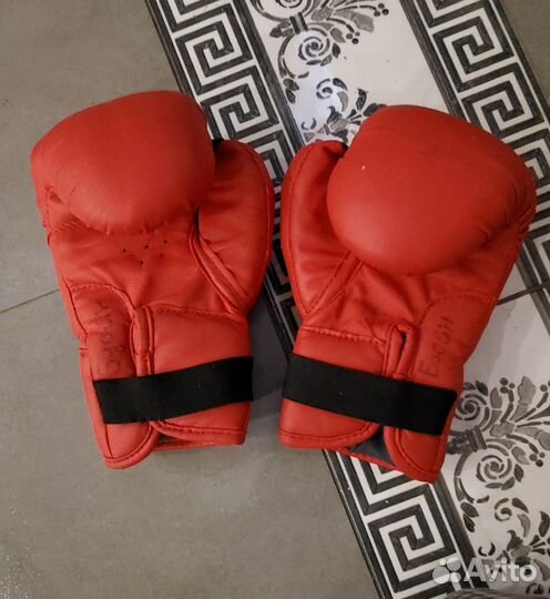 Боксерские перчатки leco 7-10 лет