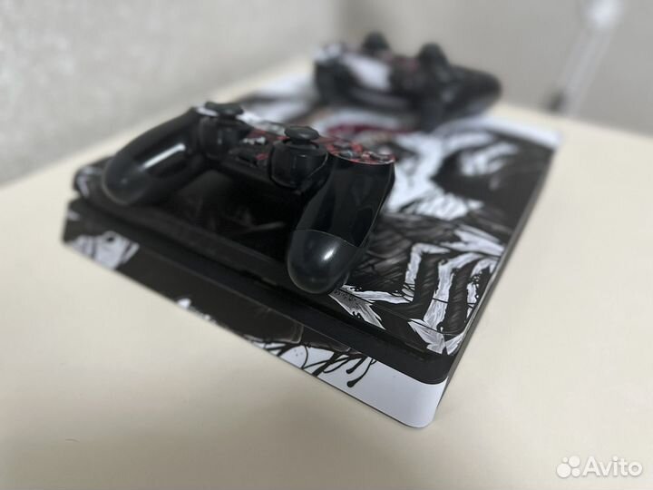 Sony playstation 4 slim