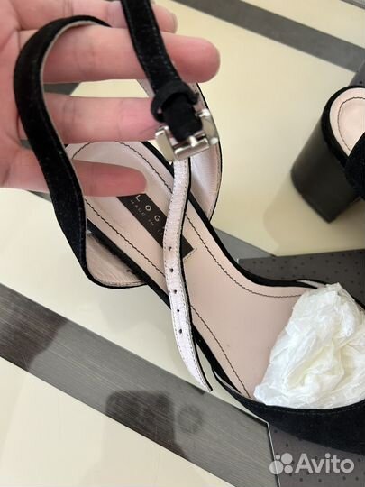 Босоножки женские