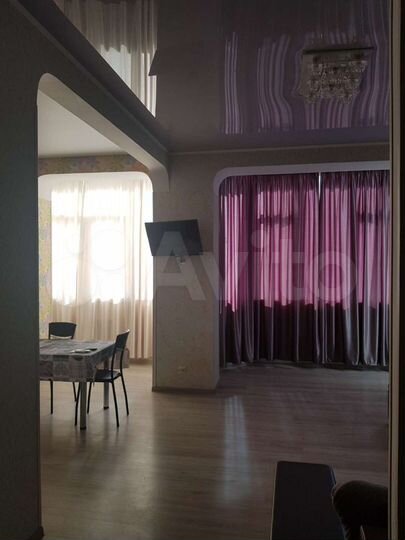 3-к. квартира, 90 м², 1/5 эт.