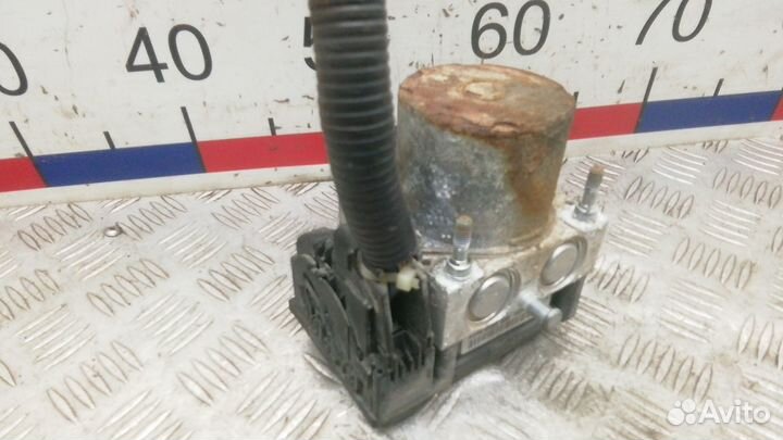 Блок ABS toyota avensis T25 2003 2004